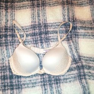 Victorias Secret body push up 32c